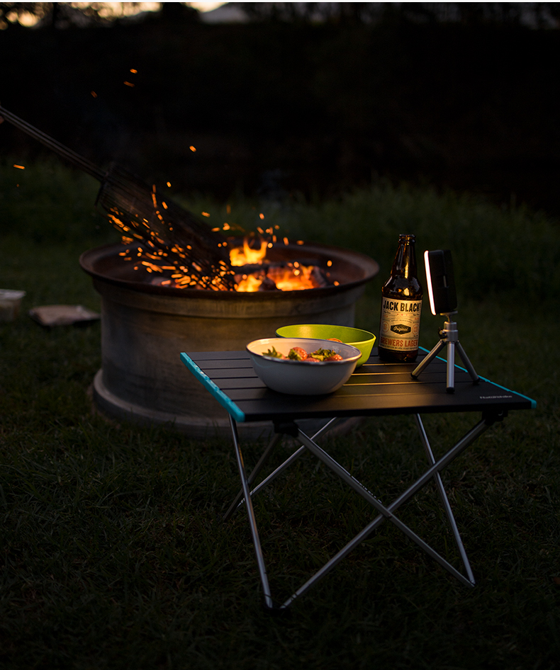 Naturehike lehký skládací hliníkový stolek L 68x46 cm 1700g - šedý