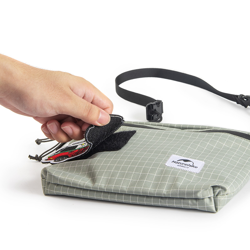 Naturehike taška přes rameno Mia 3l 84g - hnědá