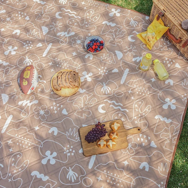 Naturehike pikniková deka Happy vel. L 1,7kg  - hnědá