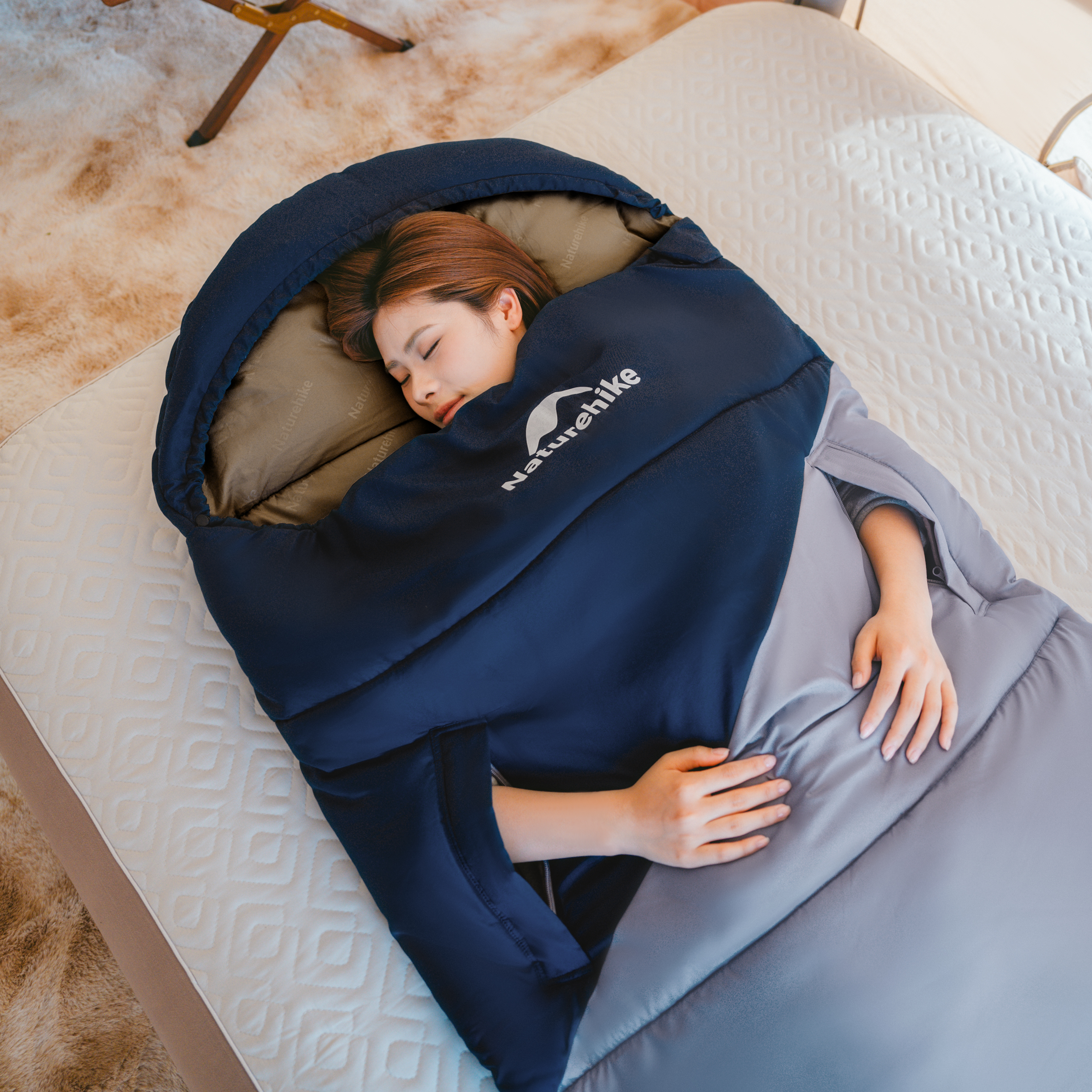 Naturehike spací pytel Sunny Day U250 1,6 kg - navy - levý  