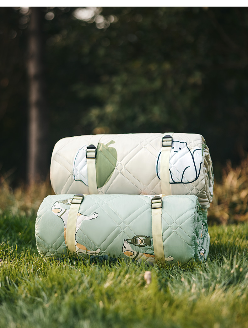 Naturehike pikniková deka Cat enjoy vel. L 1500g - světle zelená