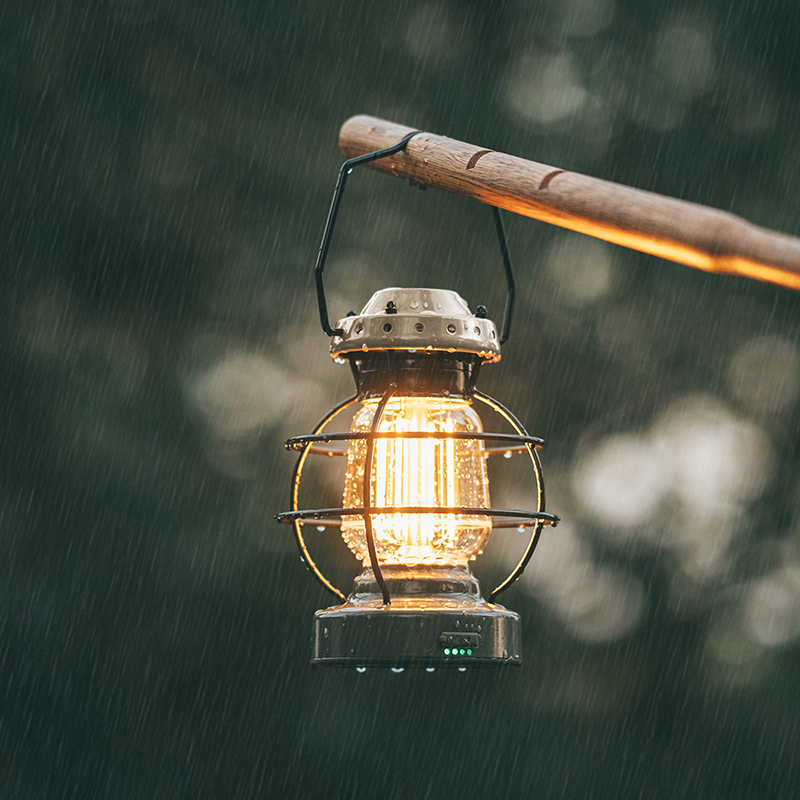 Naturehike Star Track retro kempingová lampa M - 610g