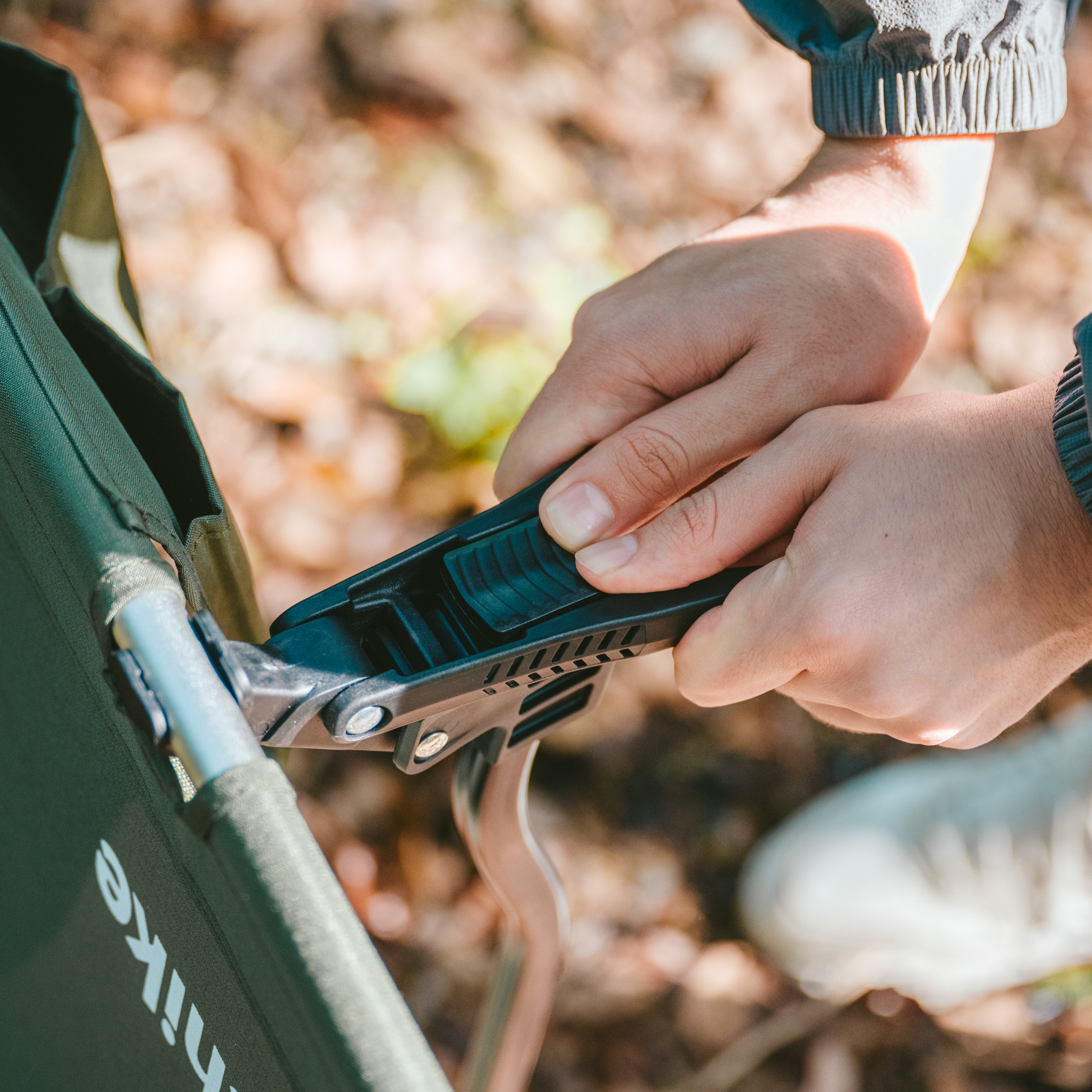 Naturehike skládací kempingová postel Greenfield - zelená