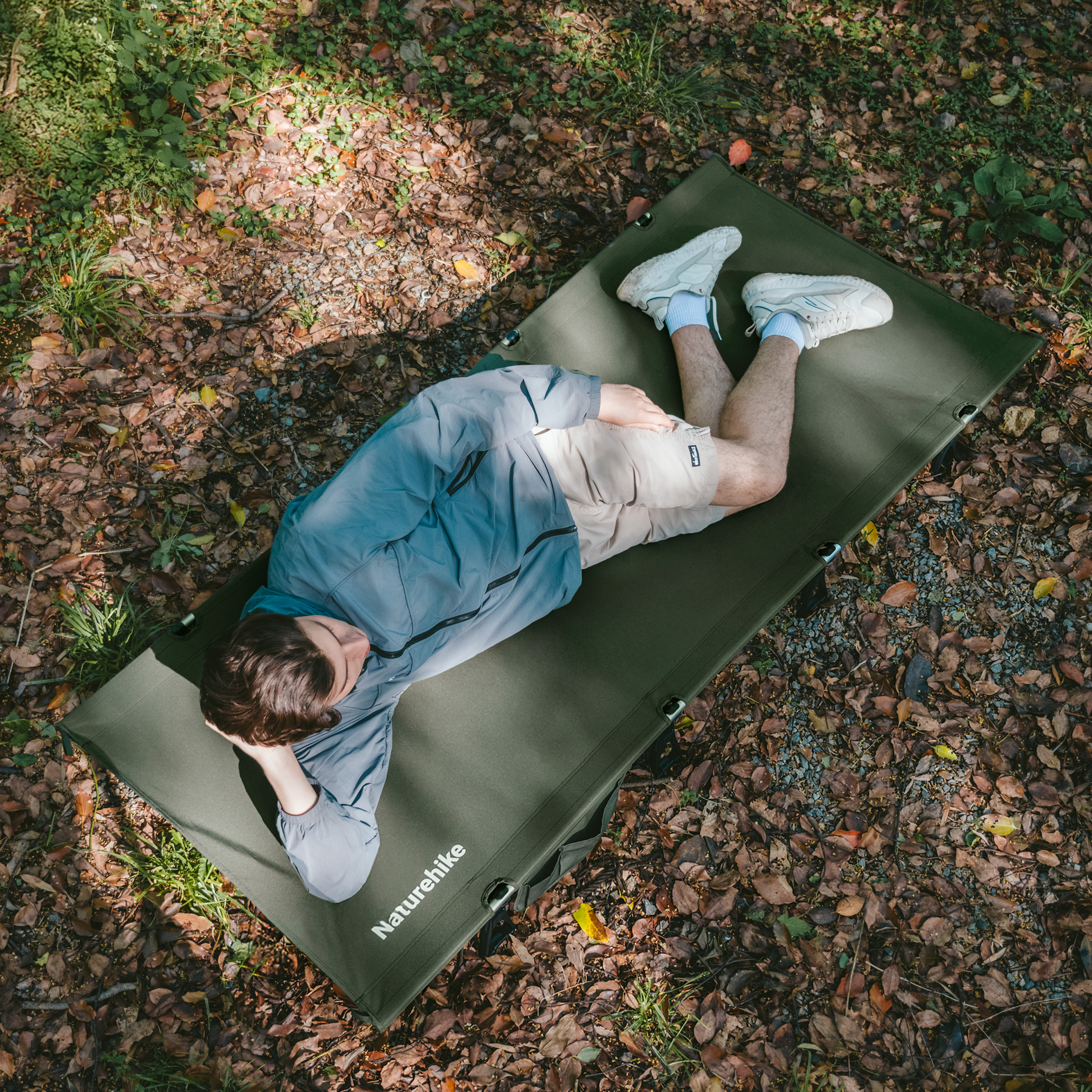 Naturehike skládací kempingová postel Greenfield - zelená
