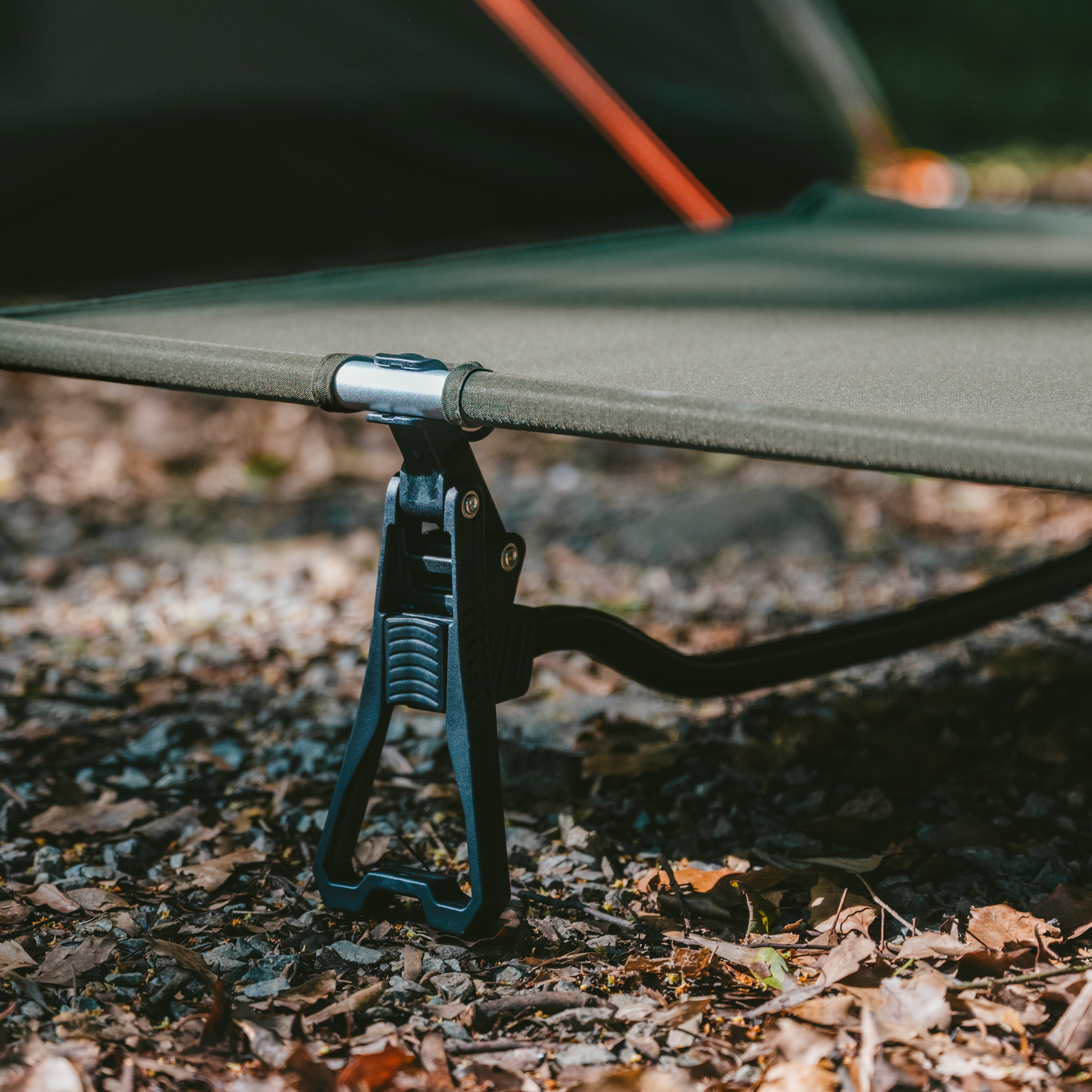 Naturehike skládací kempingová postel Greenfield - zelená
