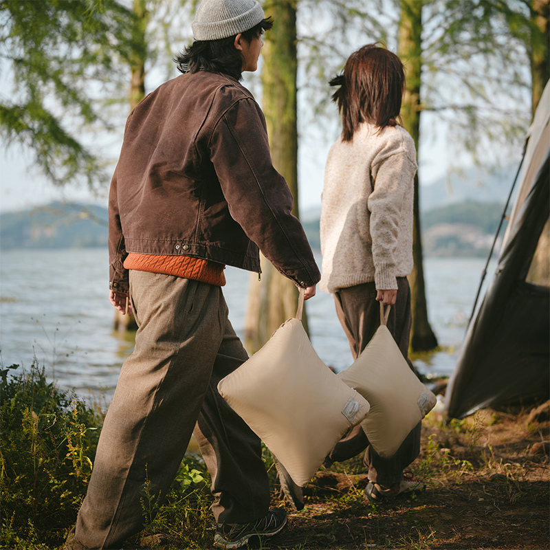 Naturehike velká cestovní vyhřívaná deka Clear Sky 760 g – krémová