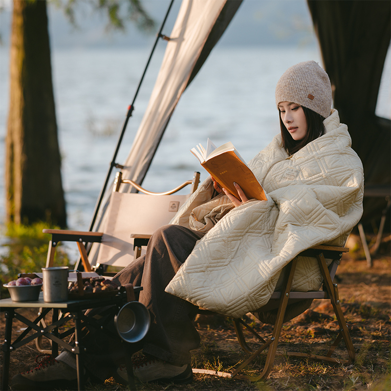 Naturehike velká cestovní vyhřívaná deka Clear Sky 760 g – krémová