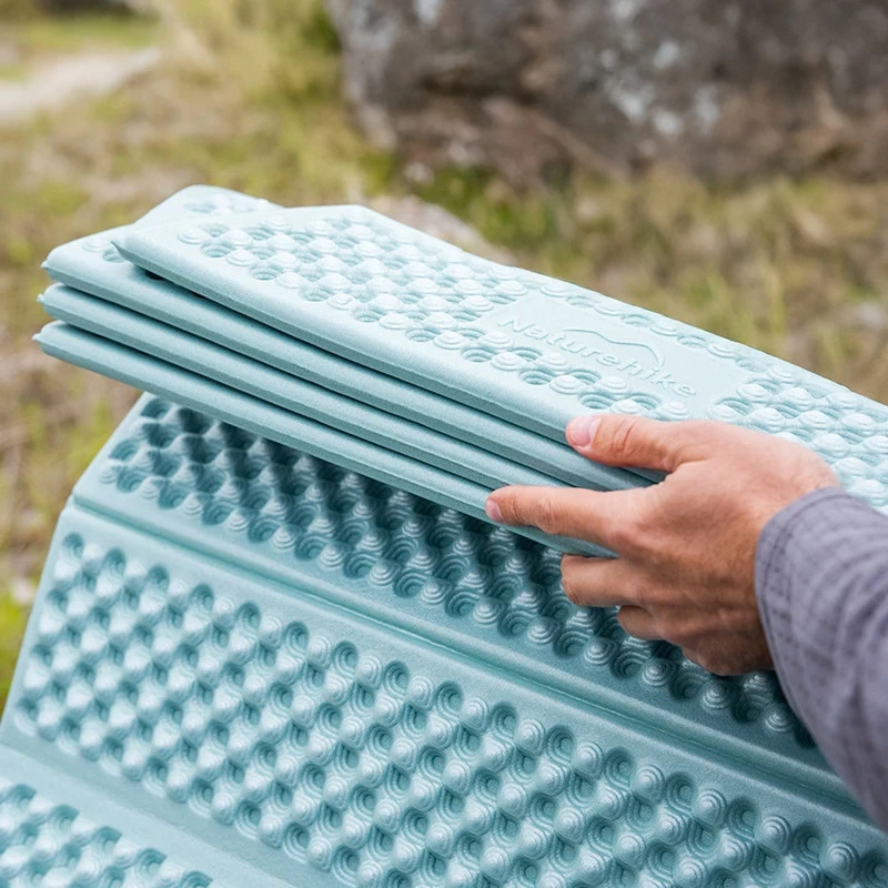 Naturehike ultralehká tvarovaná pěnová karimatka 188g - světle modrá